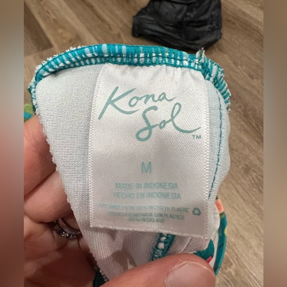 Kona Sol Tropical Floral One Piece Bathing Suit Swimsuit Medium V Neck Tie Back - Picture 4 of 5